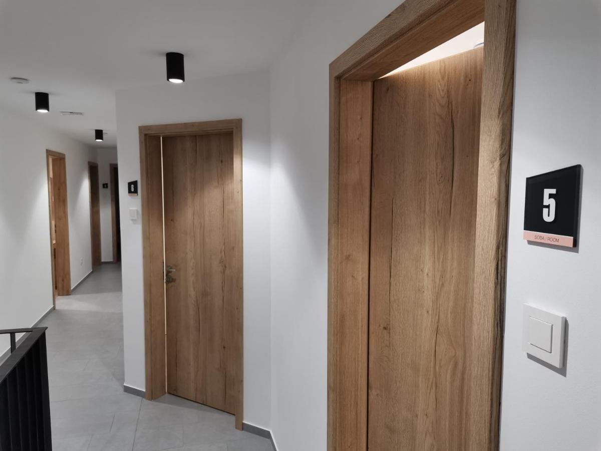 Pubyland Rooms & Apartments Rogatec Exterior foto